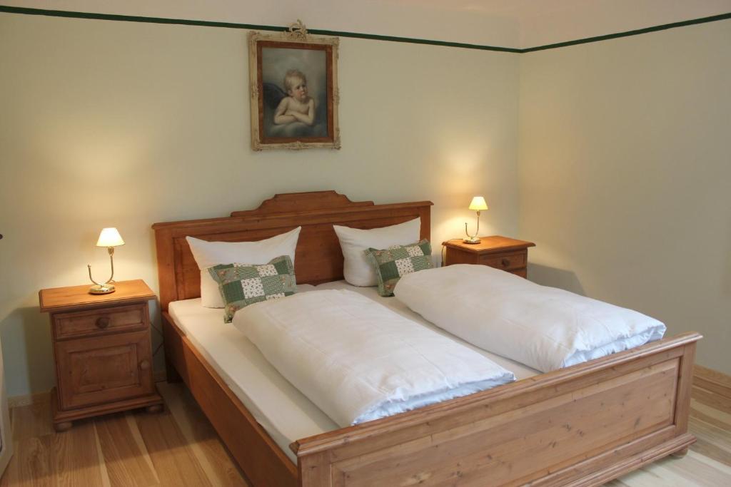 Ferienwohnung Schlossgaststätte Hohenberg Seeshaupt Zimmer foto