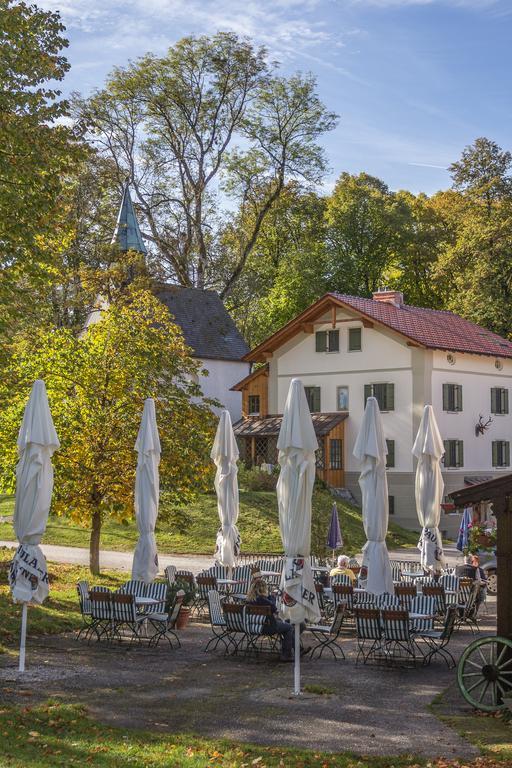 Ferienwohnung Schlossgaststätte Hohenberg Seeshaupt Exterior foto