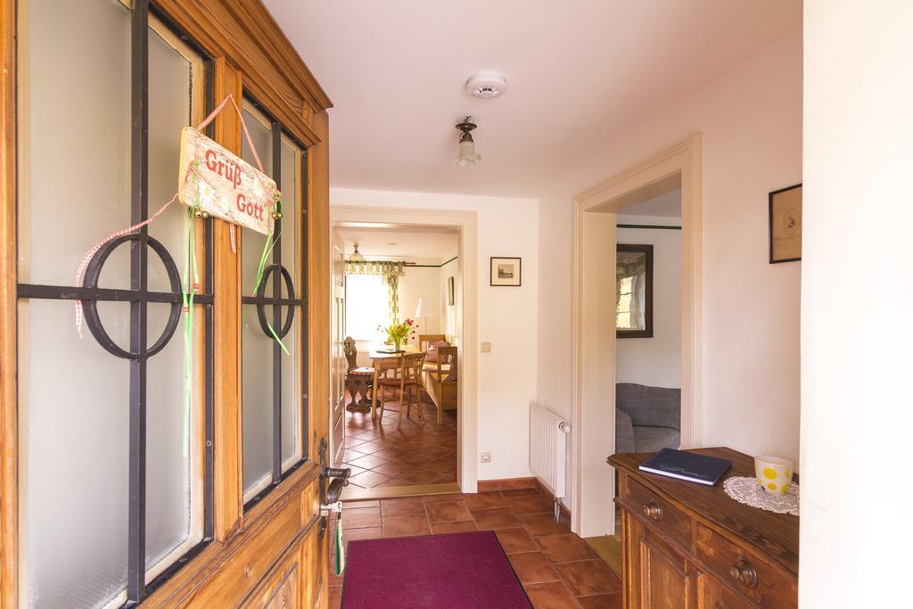 Ferienwohnung Schlossgaststätte Hohenberg Seeshaupt Zimmer foto