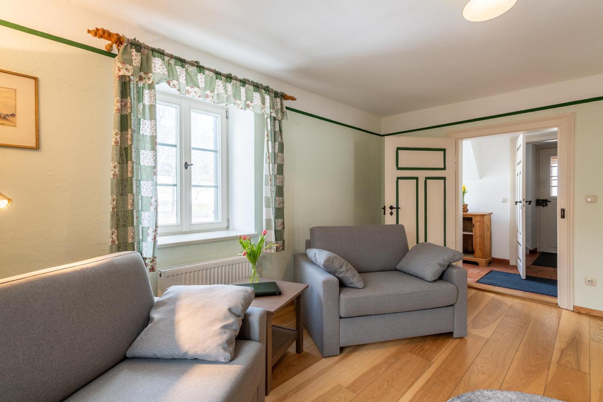 Ferienwohnung Schlossgaststätte Hohenberg Seeshaupt Exterior foto