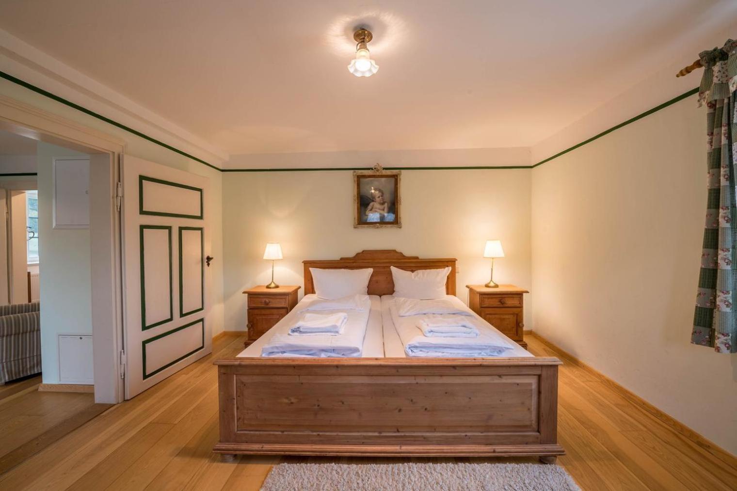 Ferienwohnung Schlossgaststätte Hohenberg Seeshaupt Exterior foto
