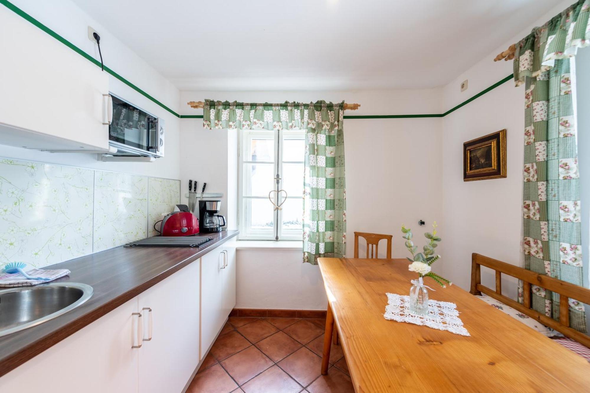 Ferienwohnung Schlossgaststätte Hohenberg Seeshaupt Exterior foto