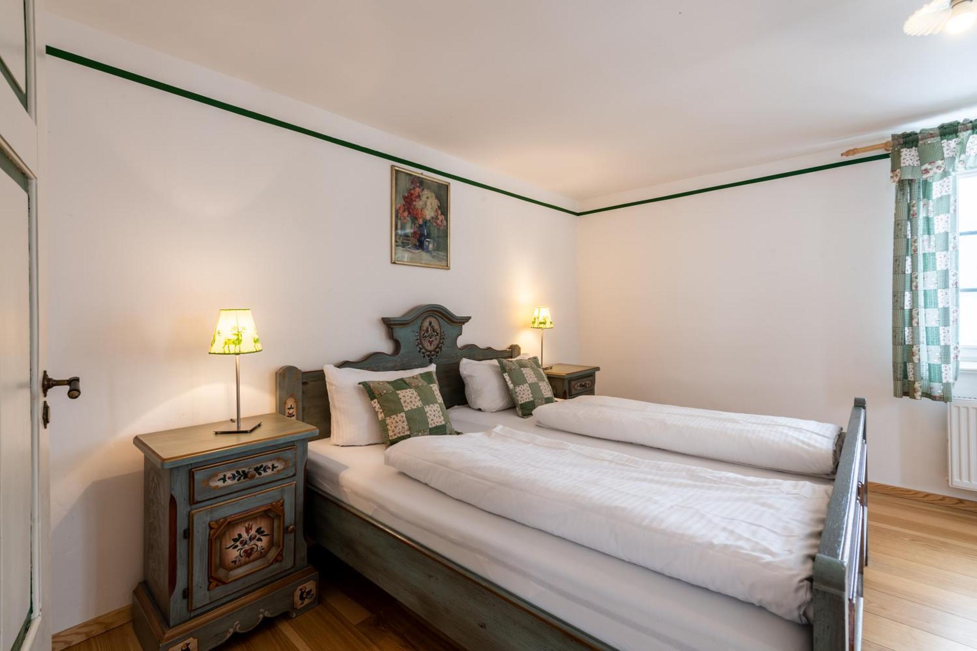 Ferienwohnung Schlossgaststätte Hohenberg Seeshaupt Exterior foto
